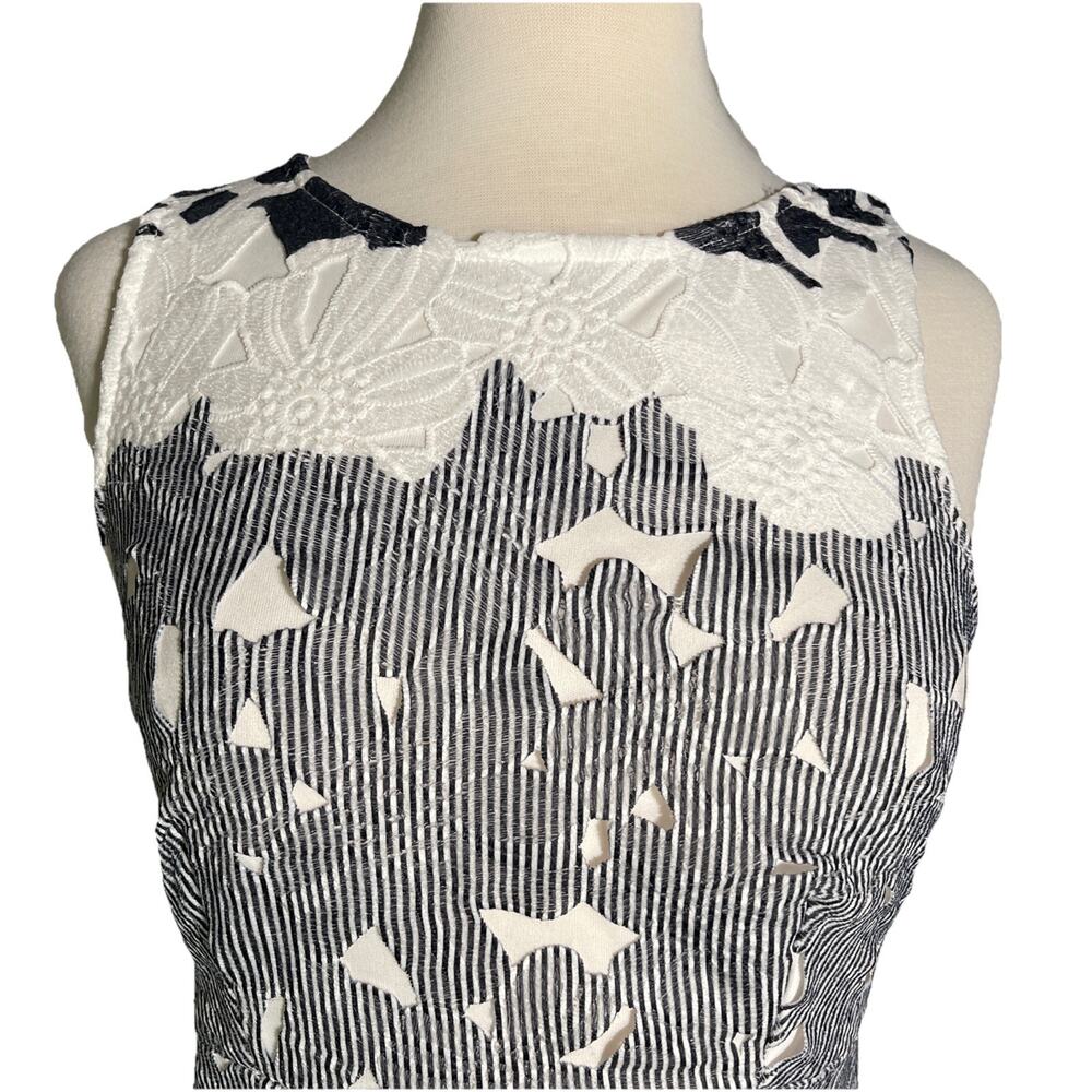 Romeo and Juliet Couture Dress Size Small Black and White Cut-Outs Lined - Picture 2 of 6
